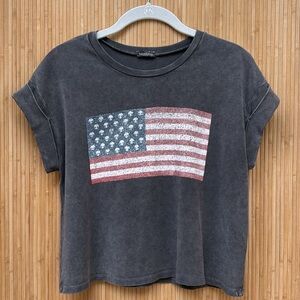 Brandy Melville Alien American Flag T-shirt (worn ONCE)